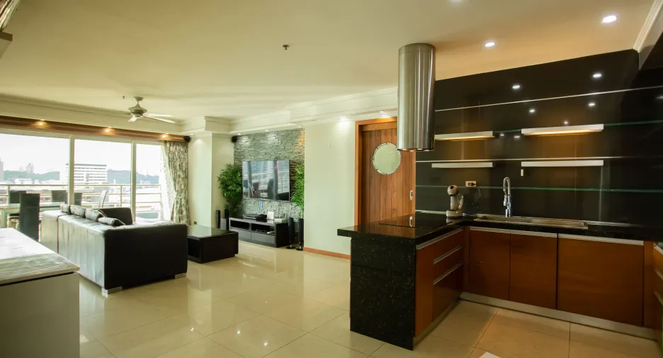 For sale 2 bedrooms condo in Bang Lamung, Chonburi