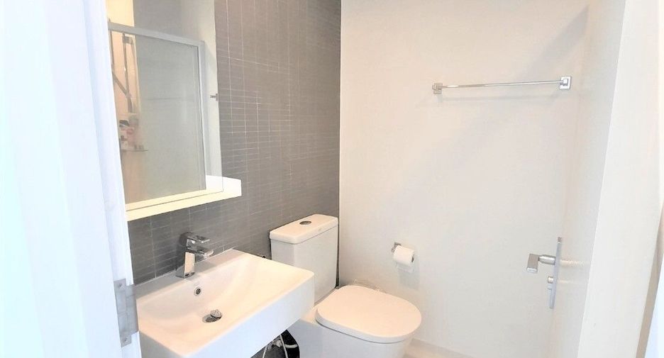 For sale 2 bedrooms condo in Mueang Chiang Mai, Chiang Mai