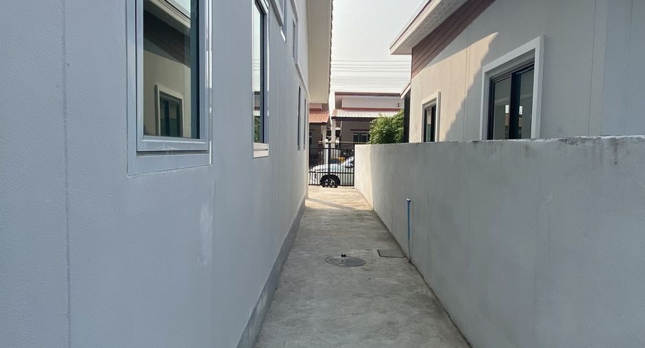 For sale 2 ベッドルーム house in Mueang Surin, Surin
