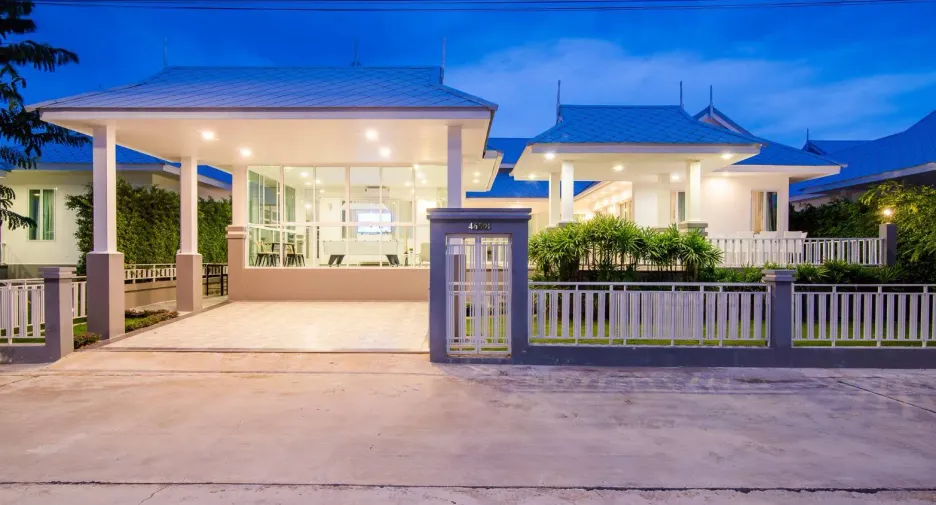 For rent 3 bedrooms villa in Hua Hin, Prachuap Khiri Khan