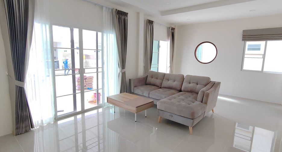 For sale 3 bedrooms house in Saraphi, Chiang Mai