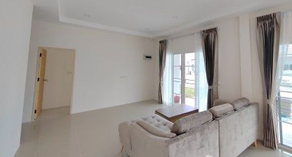 For sale 3 bedrooms house in Saraphi, Chiang Mai