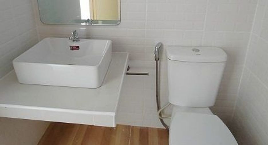 For sale 3 bedrooms house in Saraphi, Chiang Mai