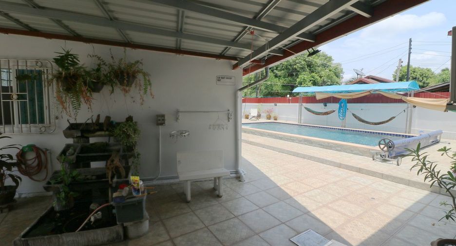 For sale 3 bedrooms house in Sawang Daen Din, Sakon Nakhon