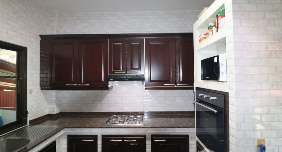 For sale 3 bedrooms house in Sawang Daen Din, Sakon Nakhon