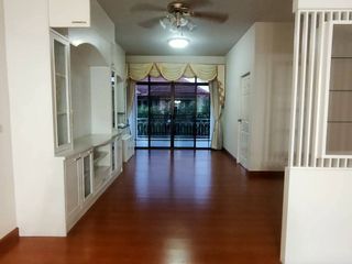 For rent 4 bedrooms house in Saraphi, Chiang Mai
