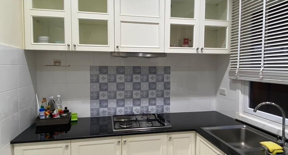 For sale 3 bedrooms house in San Kamphaeng, Chiang Mai