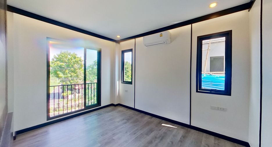 À vendre 4 chambres maison à Mueang Chiang Mai, Chiang Mai