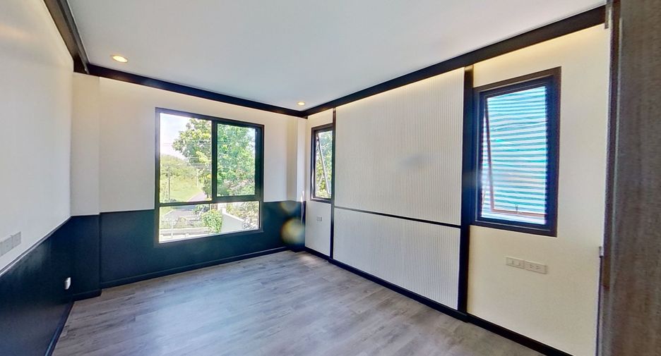 À vendre 4 chambres maison à Mueang Chiang Mai, Chiang Mai