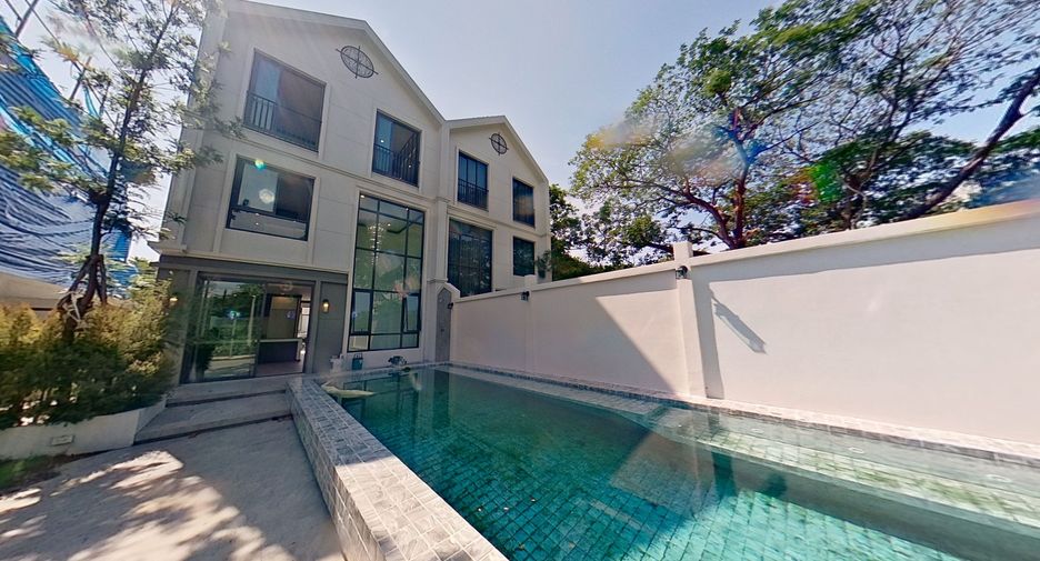 À vendre 4 chambres maison à Mueang Chiang Mai, Chiang Mai