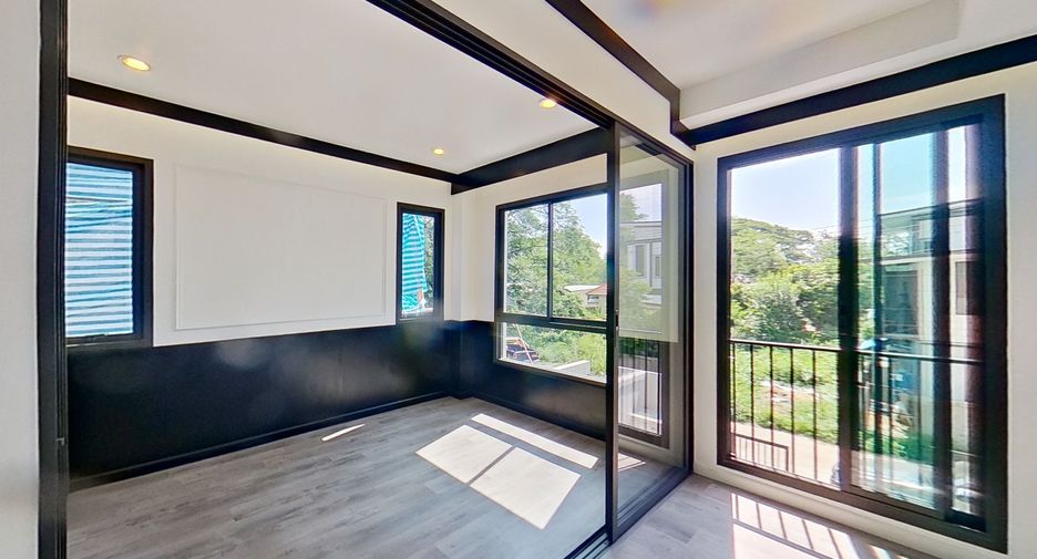 À vendre 4 chambres maison à Mueang Chiang Mai, Chiang Mai