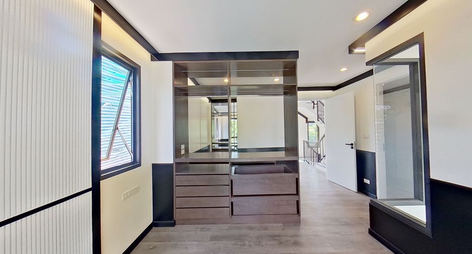 À vendre 4 chambres maison à Mueang Chiang Mai, Chiang Mai