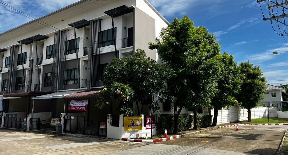 Reihenhaus zum Kauf mit 3 Zimmer in Phra Samut Chedi, Samut Prakan