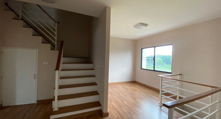Reihenhaus zum Kauf mit 3 Zimmer in Phra Samut Chedi, Samut Prakan