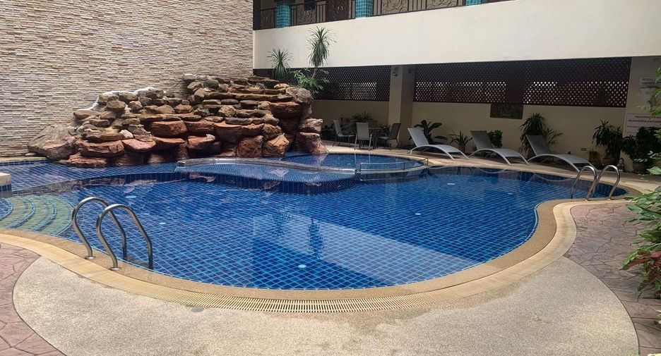 For rent 2 bedrooms condo in Bang Lamung, Chonburi