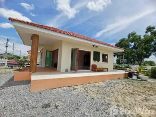 For sale and for rent 2 bedrooms house in Pran Buri, Prachuap Khiri Khan
