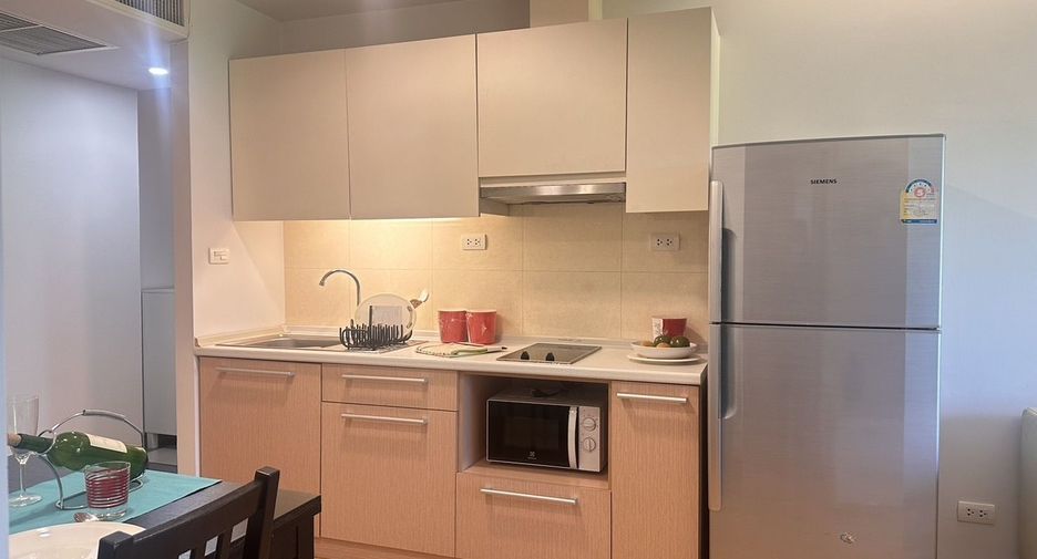 Wohnung zum Kauf und zur Miete mit 2 Zimmer in Phra Khanong, Bangkok