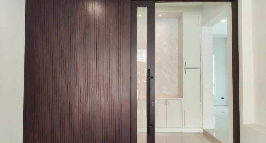 Продажа 3 спальни дом в Лат Крабанг, Бангкок