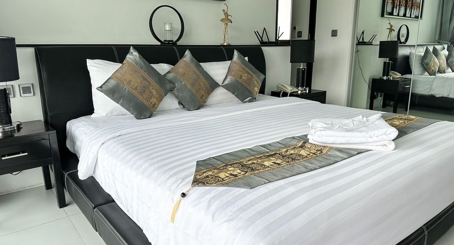 For sale 3 bedrooms condo in Kathu, Phuket
