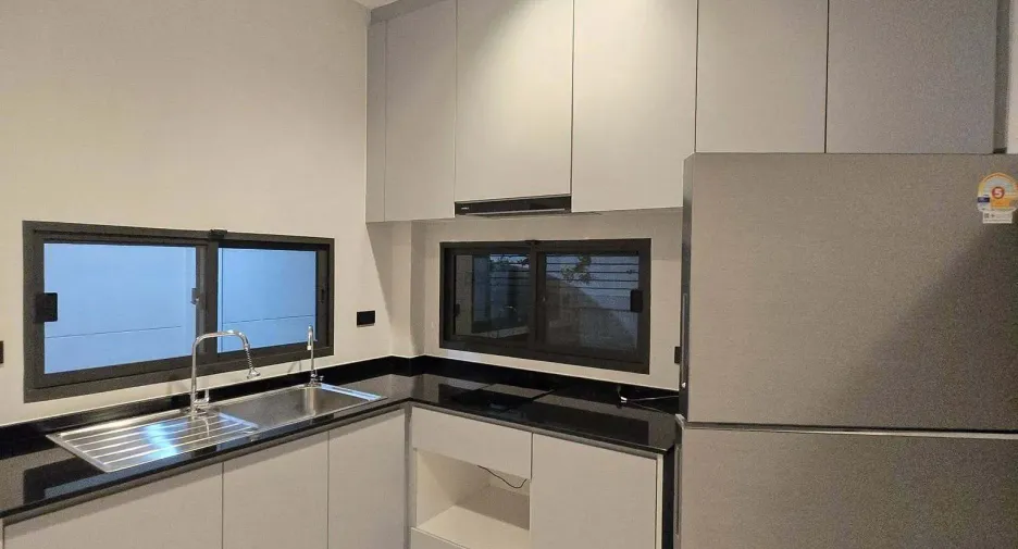 For sale and for rent 4 bedrooms house in Bang Phli, Samut Prakan