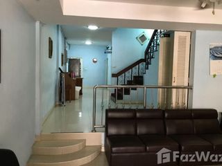 出售 和 出租 4 卧室 独立屋 在 Khlong Toei, 曼谷