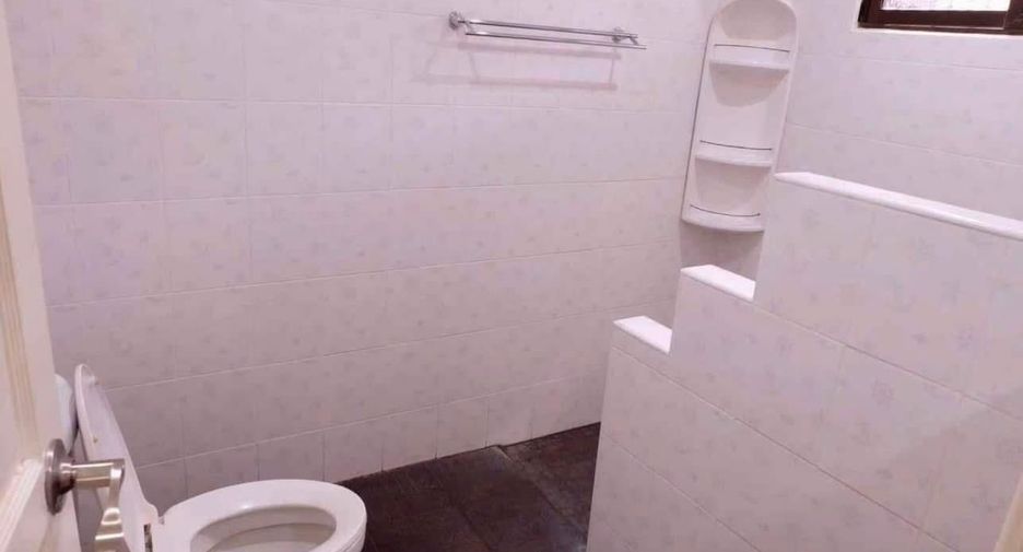For sale and for rent 3 bedrooms house in Bang Lamung, Chonburi