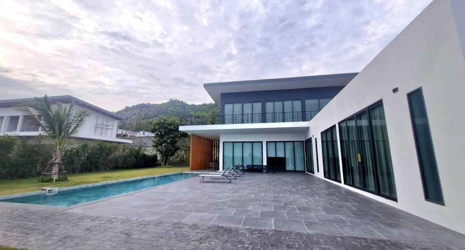 For sale 5 bedrooms villa in Hua Hin, Prachuap Khiri Khan