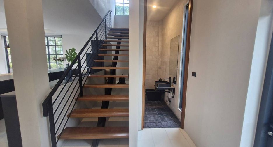 For sale 5 bedrooms villa in Hua Hin, Prachuap Khiri Khan