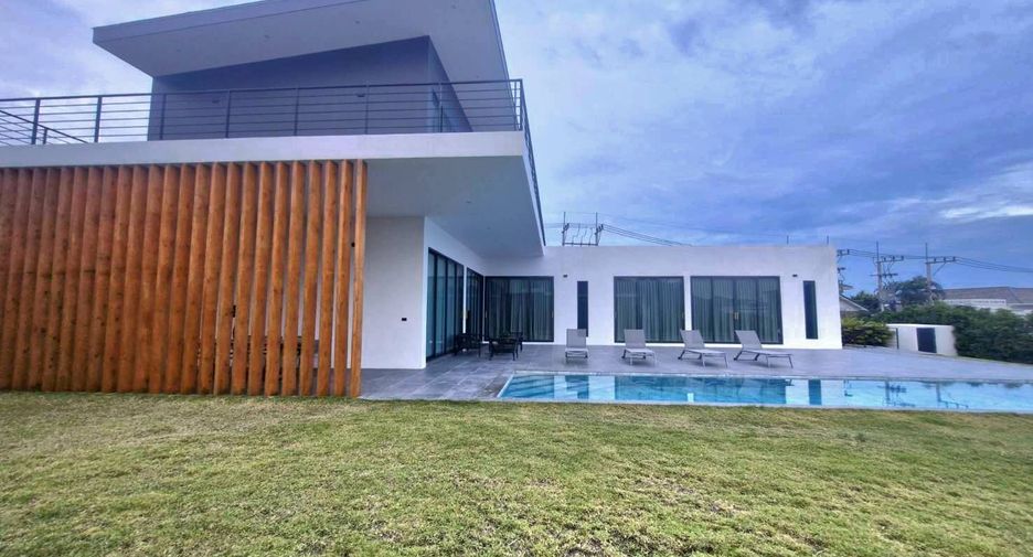 For sale 5 bedrooms villa in Hua Hin, Prachuap Khiri Khan