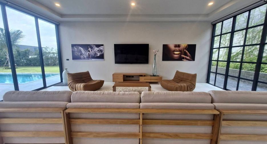 For sale 5 bedrooms villa in Hua Hin, Prachuap Khiri Khan