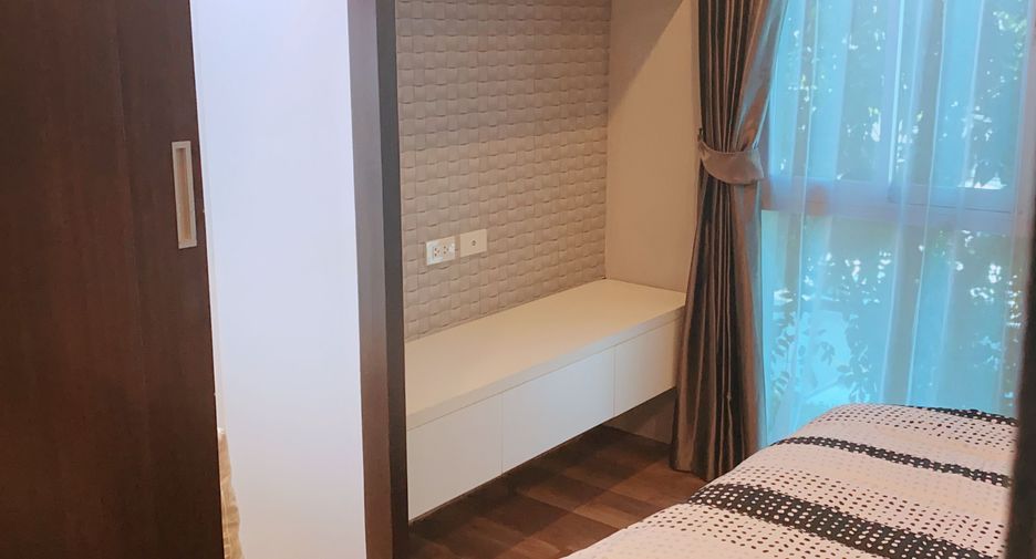 For sale 1 bed condo in Khan Na Yao, Bangkok