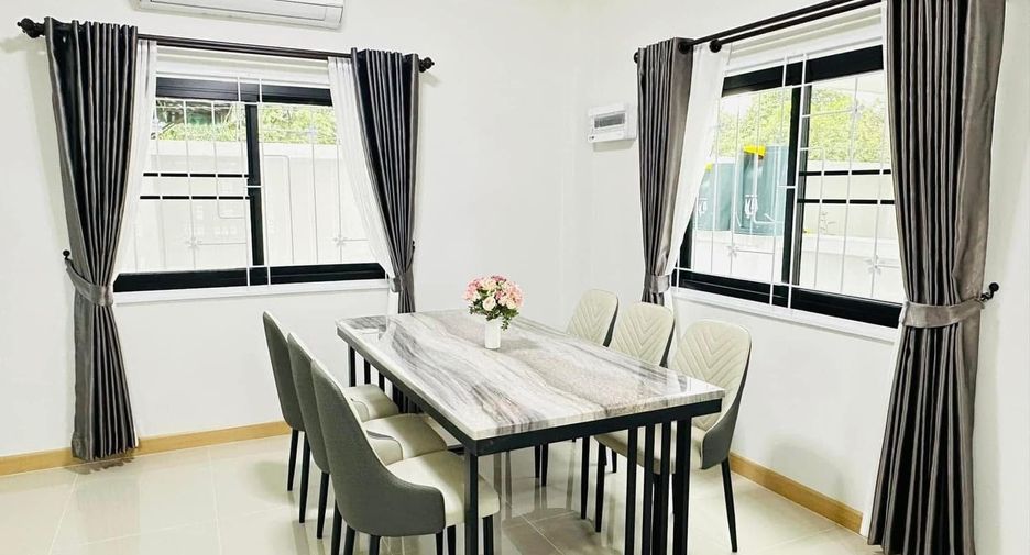 For rent 3 bedrooms house in Mueang Chiang Mai, Chiang Mai