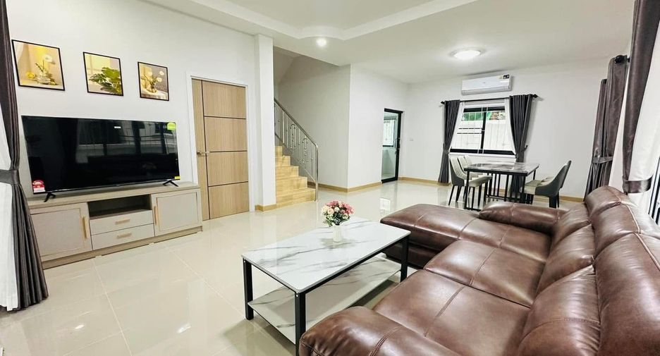 For rent 3 bedrooms house in Mueang Chiang Mai, Chiang Mai