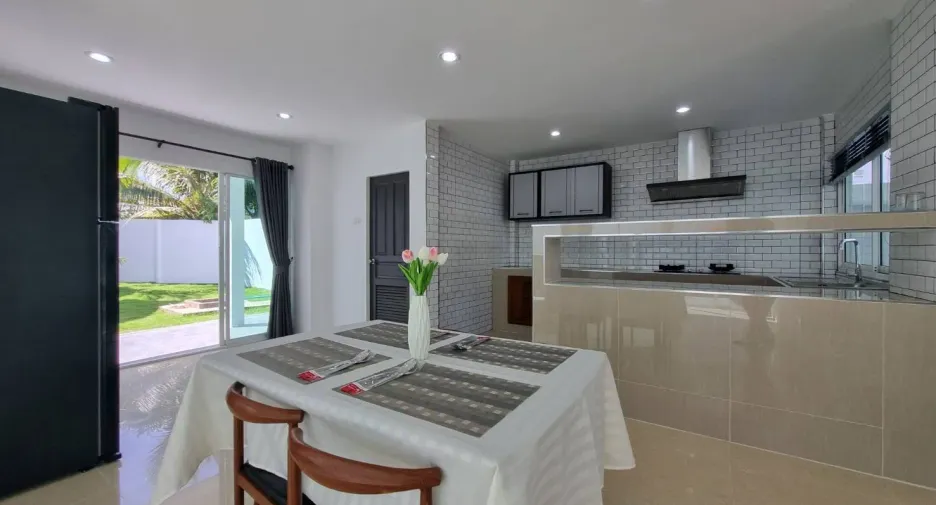 For rent 3 bedrooms villa in Mueang Phuket, Phuket