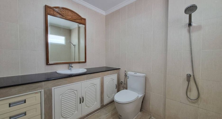 Villa en alquiler de 3 habitaciones en Mueang Phuket, Phuket