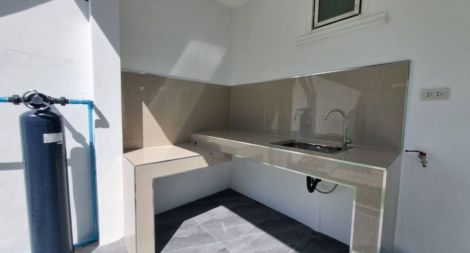 For rent 3 bedrooms villa in Mueang Phuket, Phuket
