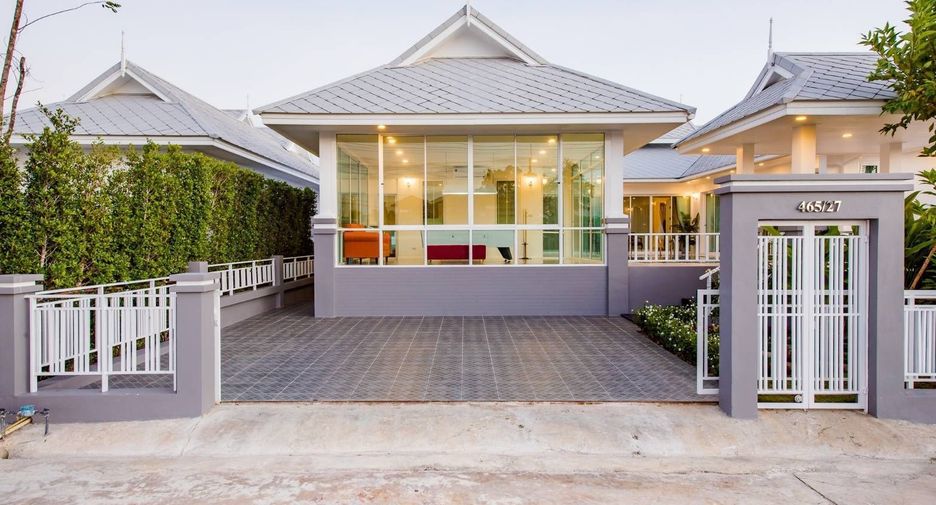 For rent 4 bedrooms villa in Hua Hin, Prachuap Khiri Khan
