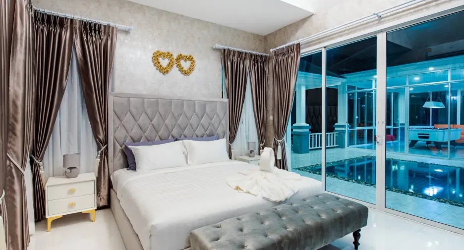 For rent 4 bedrooms villa in Hua Hin, Prachuap Khiri Khan