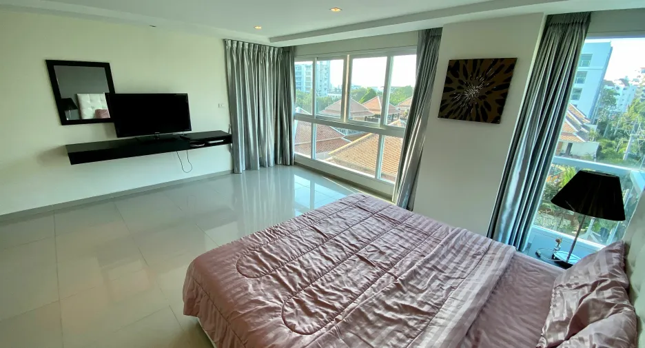 For rent 2 bedrooms condo in Bang Lamung, Chonburi