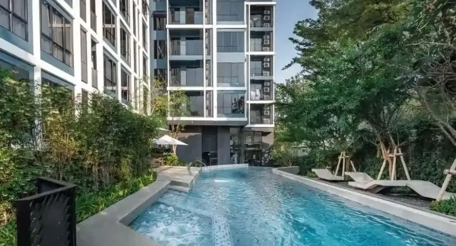 For sale 2 bedrooms condo in Mueang Samut Prakan, Samut Prakan
