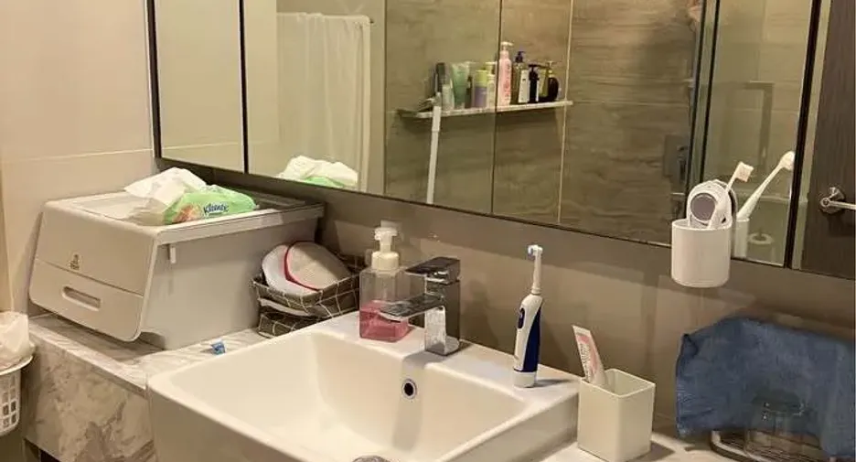 For sale 2 bedrooms condo in Mueang Samut Prakan, Samut Prakan