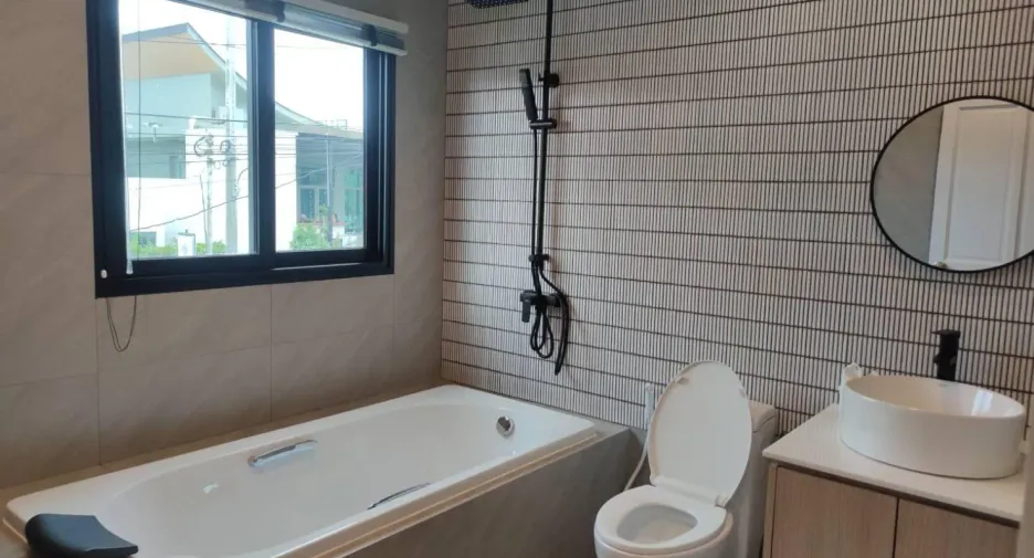 For rent 3 bedrooms villa in Thalang, Phuket