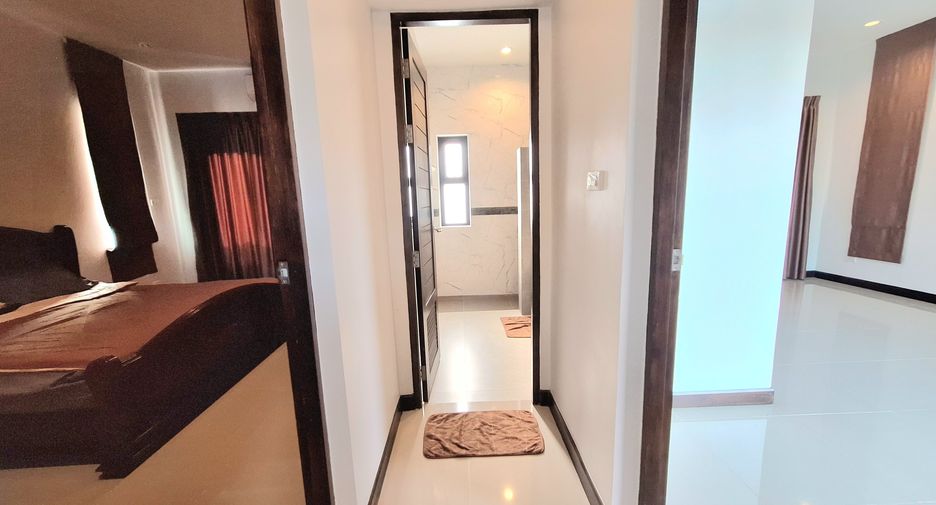 For rent 3 bedrooms villa in Hua Hin, Prachuap Khiri Khan