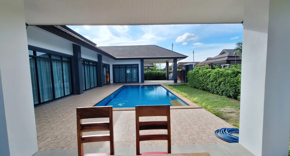For rent 3 bedrooms villa in Hua Hin, Prachuap Khiri Khan