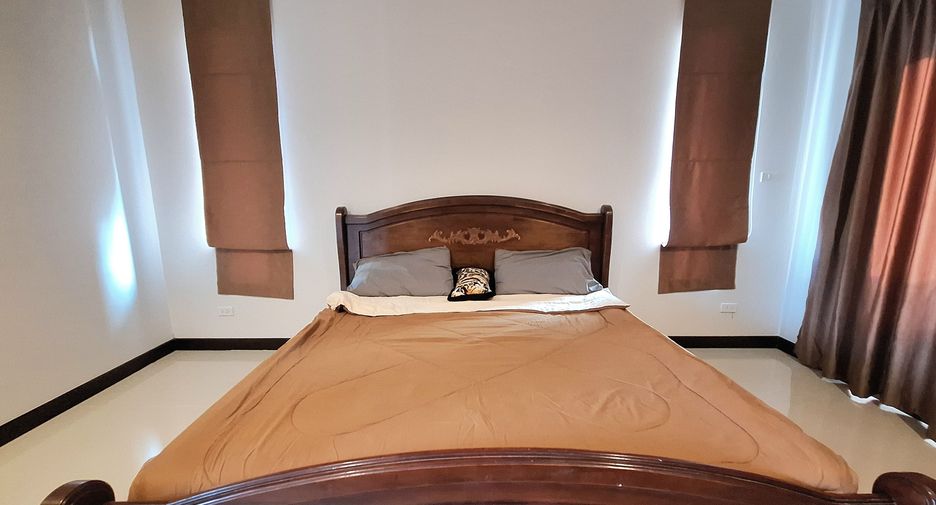 For rent 3 bedrooms villa in Hua Hin, Prachuap Khiri Khan