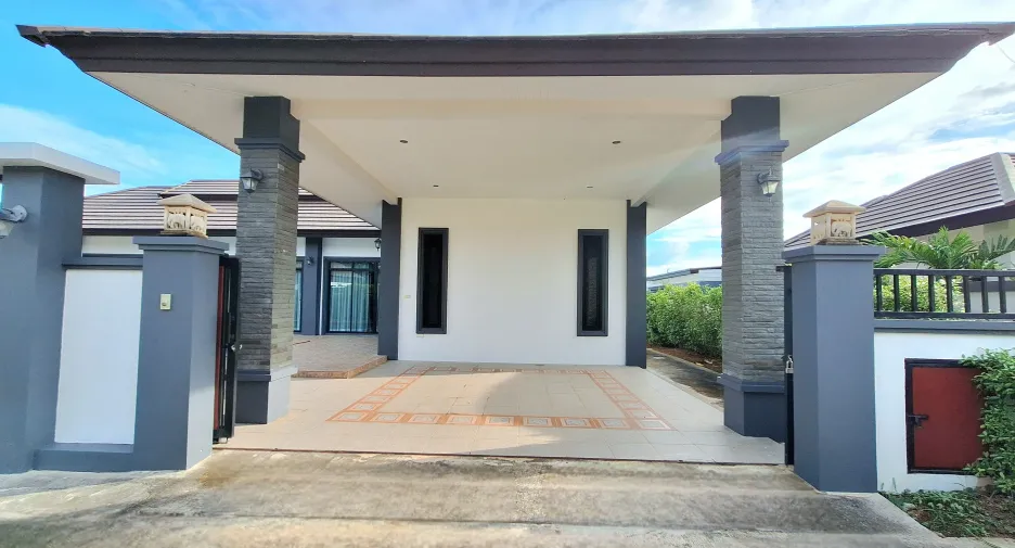 For rent 3 bedrooms villa in Hua Hin, Prachuap Khiri Khan