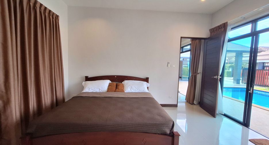For rent 3 bedrooms villa in Hua Hin, Prachuap Khiri Khan