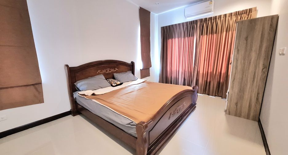 For rent 3 bedrooms villa in Hua Hin, Prachuap Khiri Khan