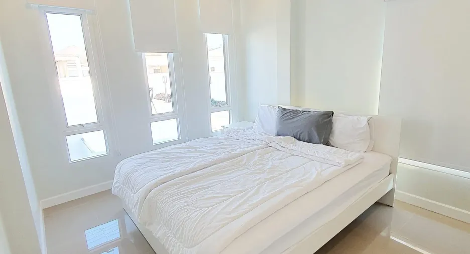 For rent 3 bedrooms villa in Cha Am, Phetchaburi