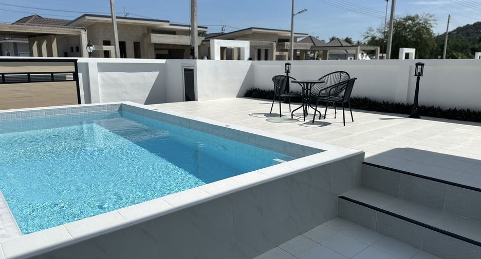 For rent 3 bedrooms villa in Cha Am, Phetchaburi